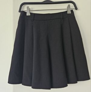 White House Black Market Gray Pleated Skater Shorts